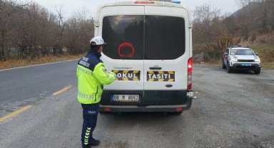 Artvin'de okul çevreleri ve servislerde güvenlik denetimi