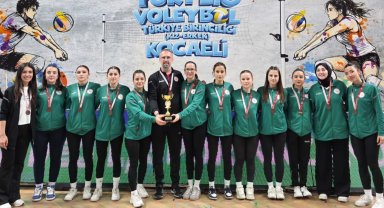 Artvin'den voleybol 'da tarihi başarı