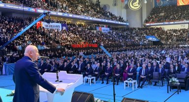 Bahçeli Büyük Kurultay'da konuştu: Türk gençliği Türkiye Yüzyılı'nın teminatıdır