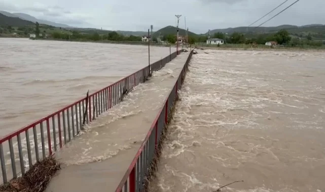 Bakan Yumaklı'dan 'geçmiş olsun' paylaşımı... TARSİM'in hasar tespitleri sürüyor