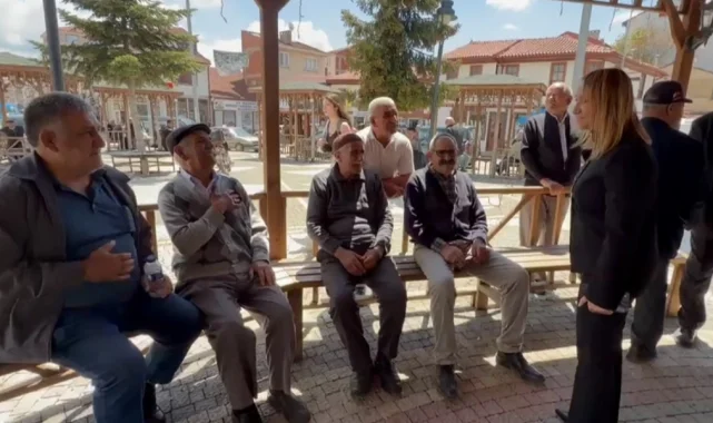 Bilecik Pazaryeri'nde Başkan Tekin vatandaşın daima yanında