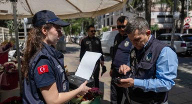 Bornova'da zabıta cezaları anında tebliğ ediliyor