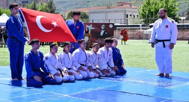 Bursa Gemlik'te 19 Mayıs'ın 107. yılı coşkuyla kutlandı