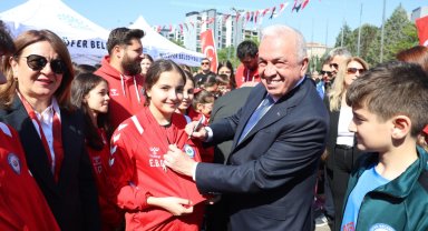 Bursa Nilüfer'de 19 Mayıs'a coşkulu karşılama