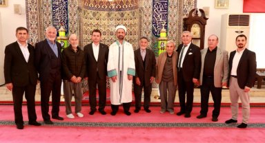 Bursa Osmangazi'de Başkan Erkan Aydın vatandaşlarla bayramlaştı