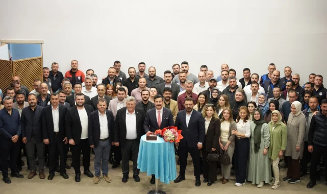 Bursa Yenişehir'de bayramlaşmada Başkan Özel'e doğum günü sürprizi