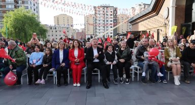 Çarşı Melikgazi'de 19 Mayıs coşkusu