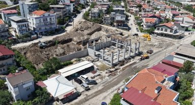 Dikili'nin yeni itfaiye binasında yüzde 30 tamamlandı