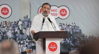 Diyanet İşleri Başkanı Arpaguş'tan Arafat'ta Vakfe duası