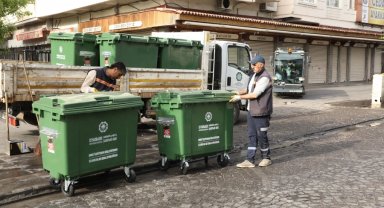 Diyarbakır'da yeni nesil çöp konteynerleri alanlarda
