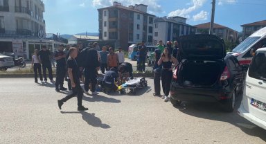 Düzce'de motosiklet ile otomobil çarpıştı: 1 yaralı