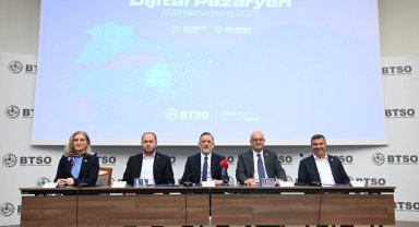 E-Ticaretin devleri BTSO'da buluştu