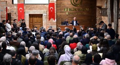 Efkan Ala Birlik Vakfı'nda gençlerle buluştu