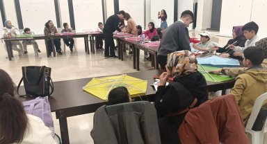 İstanbul Maltepe'de annelere özel uçurtmalar tasarlandı