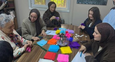 İstanbul Maltepe'de sağlıklı yaşlanmayı destekleyen atölye çalışması