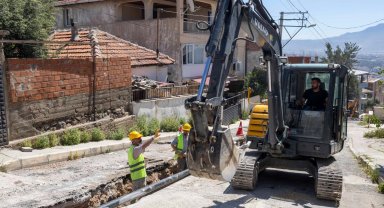 İzmir Bayraklı'da 25 yıllık altyapıya neşter