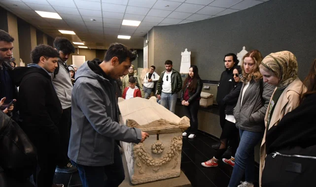 İzmir'de üniversite öğrencilerine Bergama ve Ödemiş gezisi