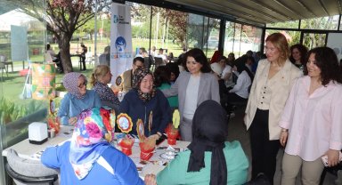 İzmit'te özel gereksinimli bireyler aileleriyle buluştu