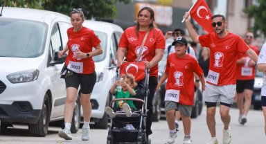 Karabağlar Ata'sı için koştu