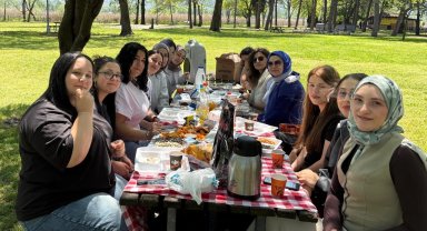 Kocaeli Beyaz Kalpler baharı karşıladı