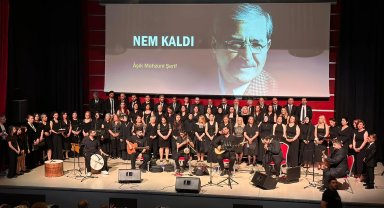 Kocaeli Gebze'de Türk Halk Müziği konserine yoğun ilgi
