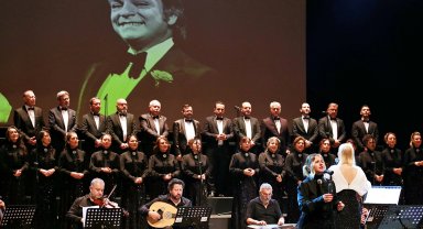 Kocaeli Gebze'de Zeki Müren şarkıları yankılandı