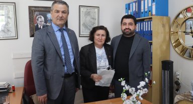 Kocaeli İzmit'te kadın muhtarlara Anneler Günü ziyareti