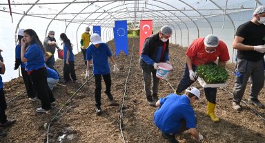 Kocaeli'de çocuklar toprakla buluştu