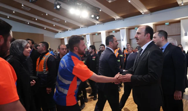 Konya'da Büyükşehir ve KOSKİ'de bayramlaşma