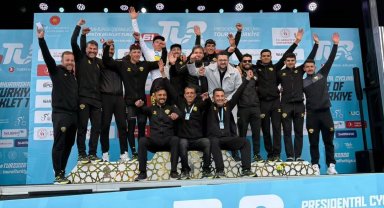 Konyalı sporcular Cumhurbaşkanlığı Turu'nda göz doldurdu