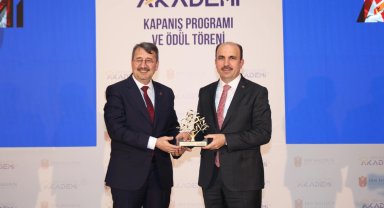 Konya'nın gençlik projelerine İbn Haldun Akademi ödülü