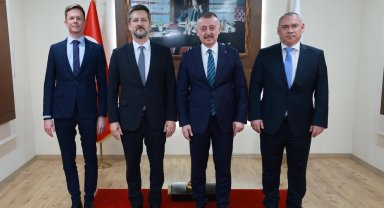 Macaristan Büyükelçisi Matis, Büyükakın'a konuk oldu