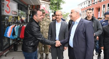 Malatya'da deprem sonrası yerinde Başkan Er'den 'geçmiş olsun' ziyareti