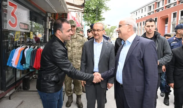 Malatya'da deprem sonrası yerinde Başkan Er'den 'geçmiş olsun' ziyareti
