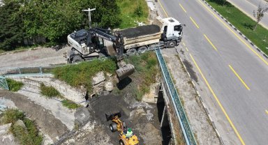 Manisa'da dere yatakları temizleniyor