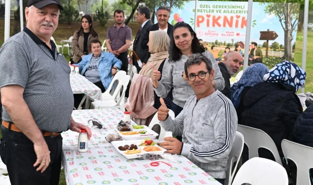 Manisa'da özel bireyler Ortaköy'de piknikte buluştu