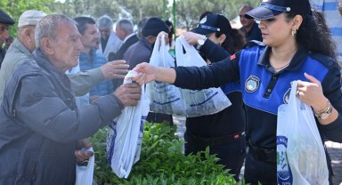 Manisa'da üreticilere 34 bin sebze fidesi dağıtıldı