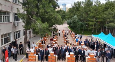 Mardin'de bin üreticiye 8 bin arı kovan desteği
