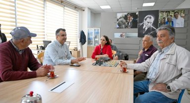 Mersin'de emekli evleri dayanışmanın merkezi oldu