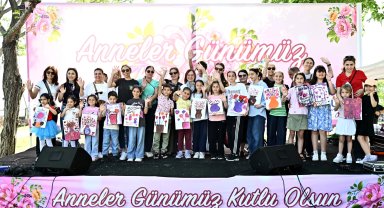 Muratpaşa'dan Anneler Günü'ne özel kutlama