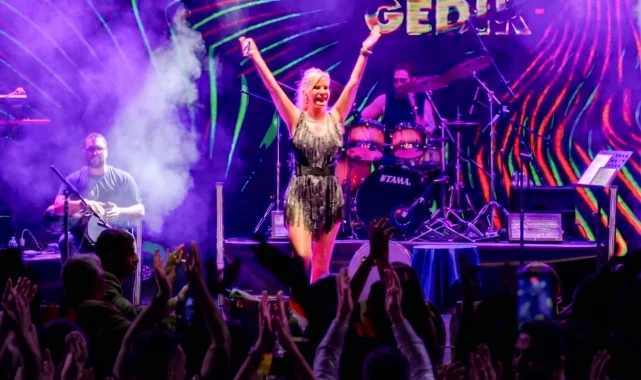 Ömür Gedik'in Bodrum sürprizi