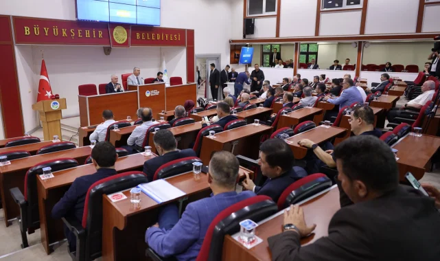 Sakarya Meclisi'nde 2025'in kesin hesabı kabul edildi