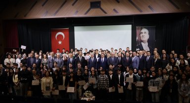 Sakarya'da liselilerin sanat dolu festivali ödül töreni ile taçlandı