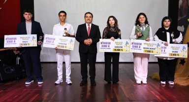 Sakarya'da "Mikrofon Sende 4"te final coşkusu