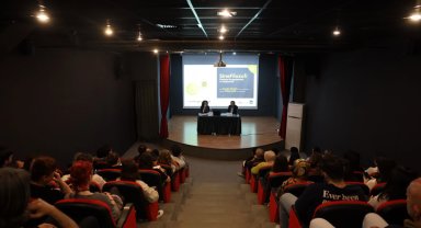 Sinemaseverler "SineFilozofi" söyleşisinde buluştu