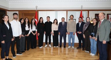 Trabzon'da hukuk öğrencilerine yargı simülasyonu ödülü