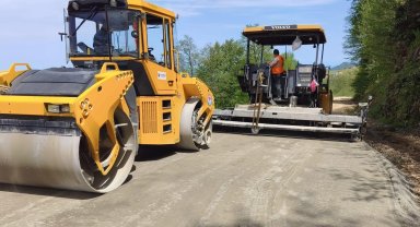 Trabzon'da yol çalışmaları aralıksız sürüyor