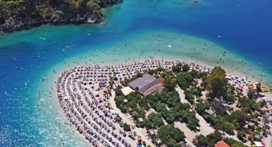 Türkiye Mavi Bayrak'ta dünya üçüncülüğünü korudu... 2026'da 654 tesis sertifikalandı