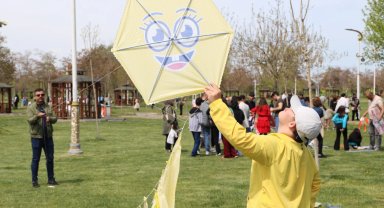 Uçurtma Şenliği gökyüzünü renklendirdi