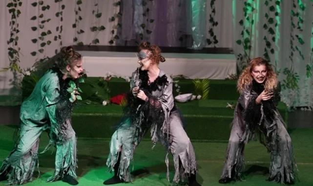 Uluslararası Tiyatro Festivali Denizli'ye sanat rüzgarı estirdi